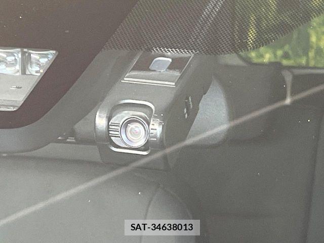Toyota AQUA 2018-05 8334793-6