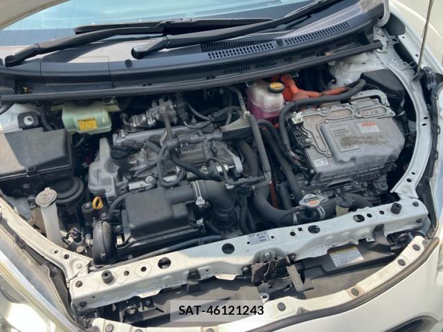 Toyota AQUA 2016-02 8334834-8