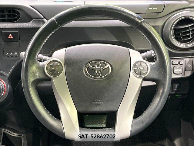 Toyota AQUA 2013-09 8334817-10