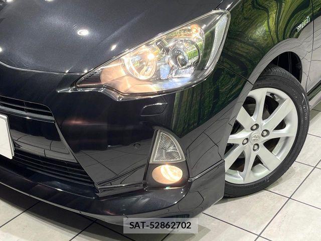 Toyota AQUA 2013-09 8334817-11