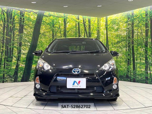 Toyota AQUA 2013-09 8334817-13