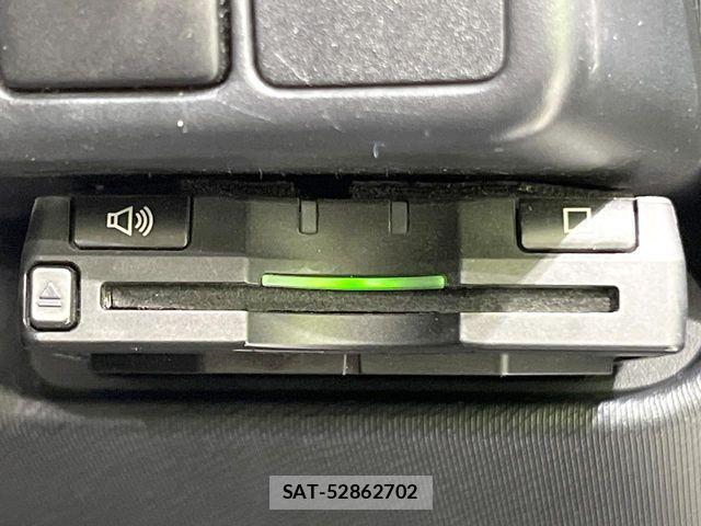 Toyota AQUA 2013-09 8334817-5