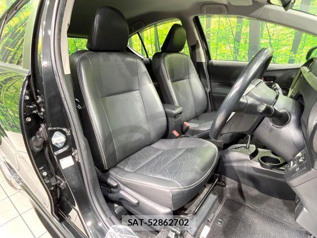 Toyota AQUA 2013-09 8334817-7