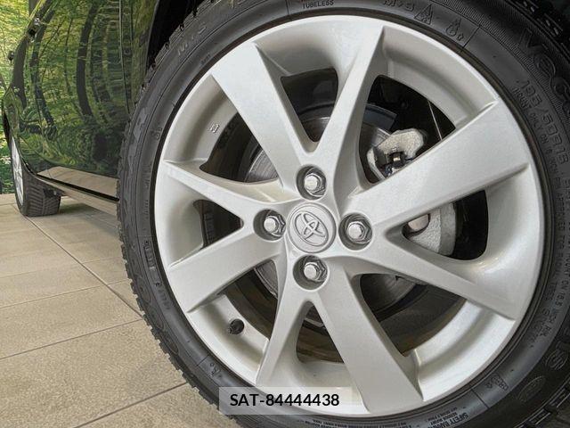 Toyota AQUA 2013-10 8334818-12