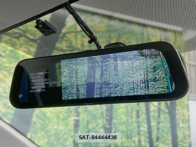 Toyota AQUA 2013-10 8334818-3
