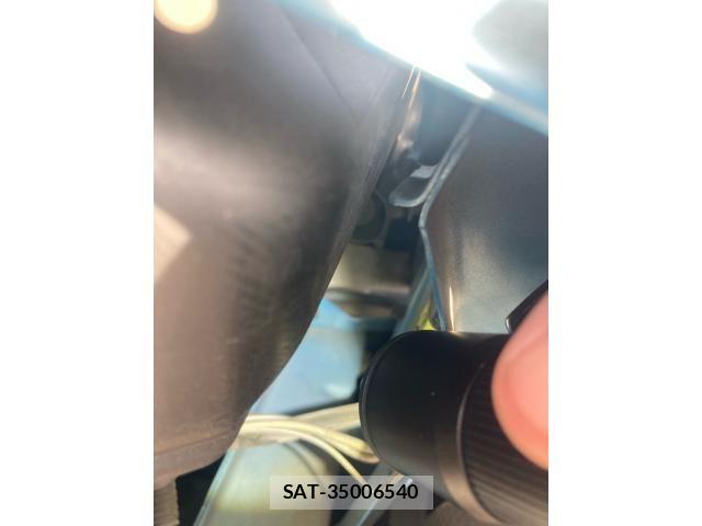 Toyota AQUA 2014-01 8334484-15