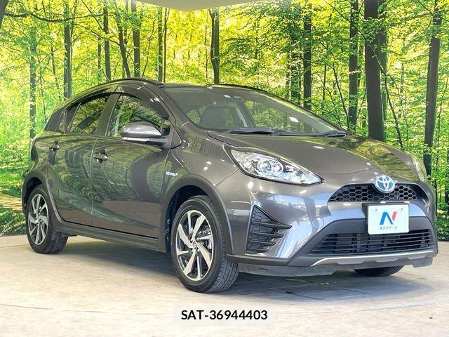 Toyota AQUA 2019-10 8334803-15