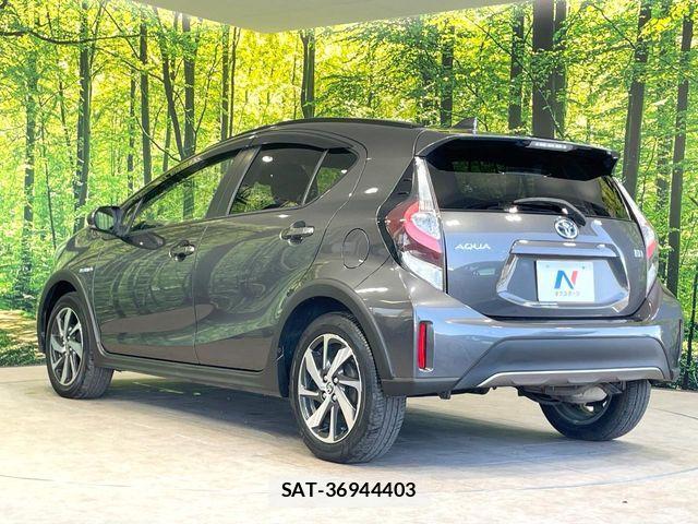 Toyota AQUA 2019-10 8334803-16