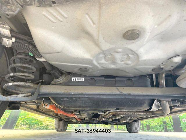 Toyota AQUA 2019-10 8334803-18