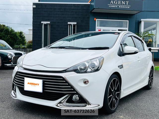 Toyota AQUA 2014-04 8334829-9