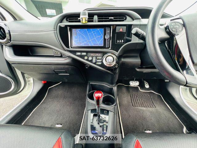Toyota AQUA 2014-04 8334829-2
