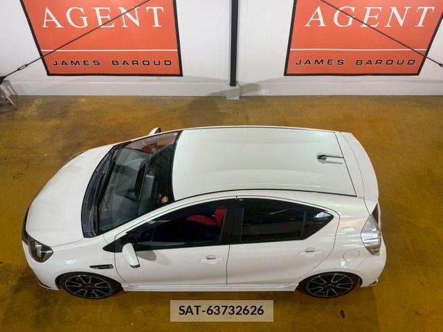 Toyota AQUA 2014-04 8334829-7