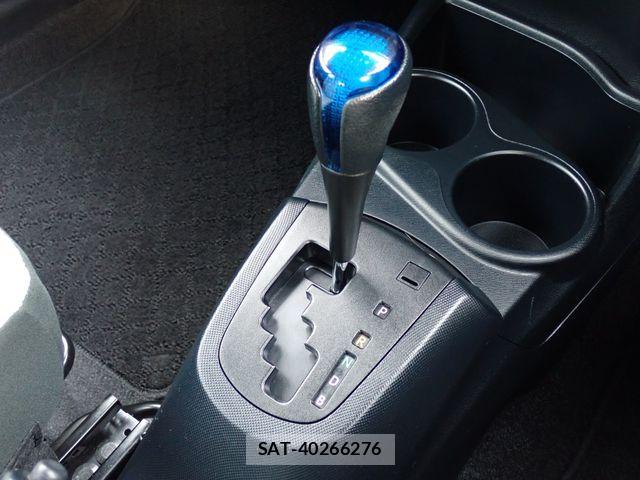Toyota AQUA 2019-05 8334820-10