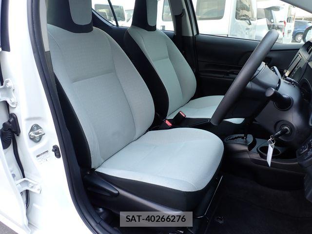 Toyota AQUA 2019-05 8334820-13