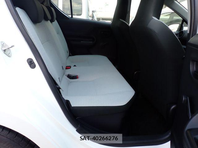 Toyota AQUA 2019-05 8334820-14