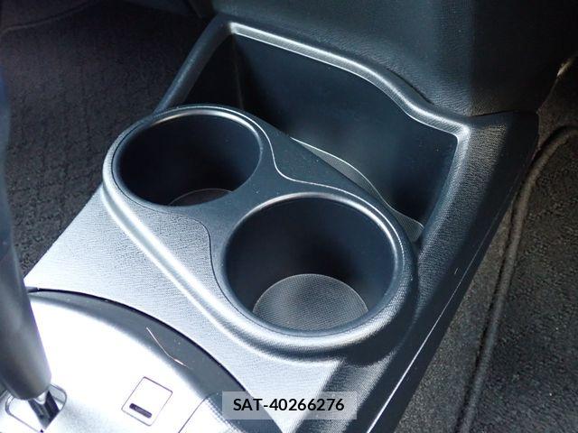 Toyota AQUA 2019-05 8334820-21