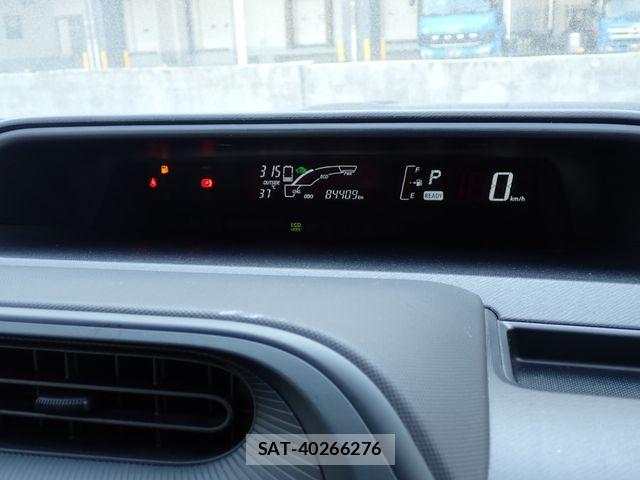 Toyota AQUA 2019-05 8334820-5
