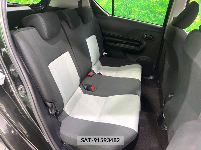 Toyota AQUA 2013-09 8334836-10