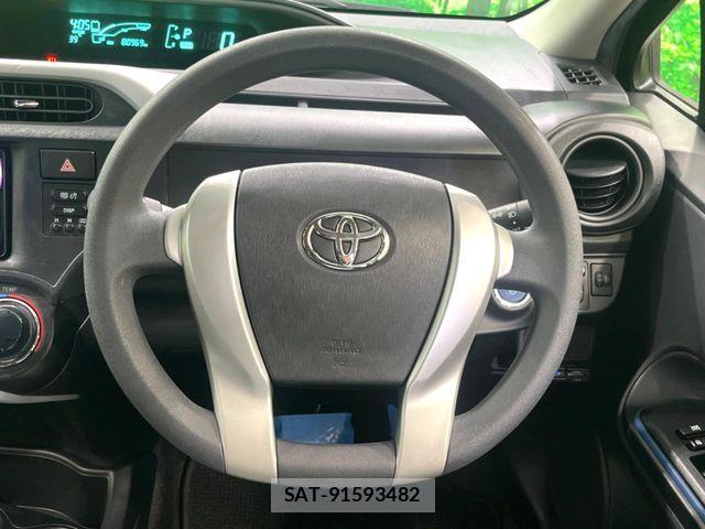 Toyota AQUA 2013-09 8334836-12