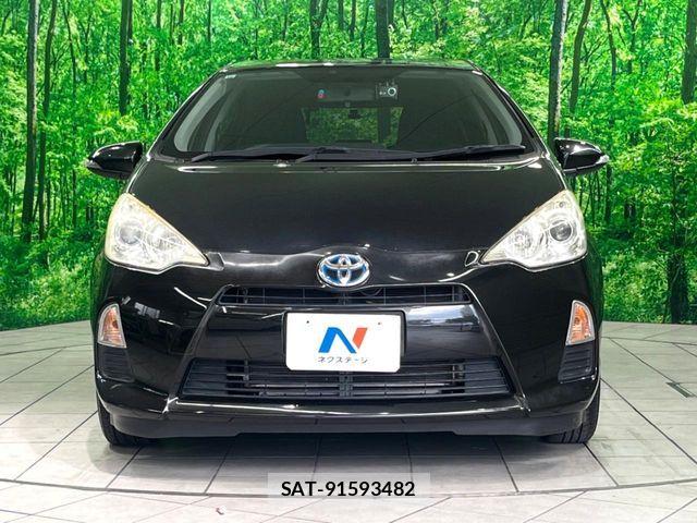 Toyota AQUA 2013-09 8334836-15