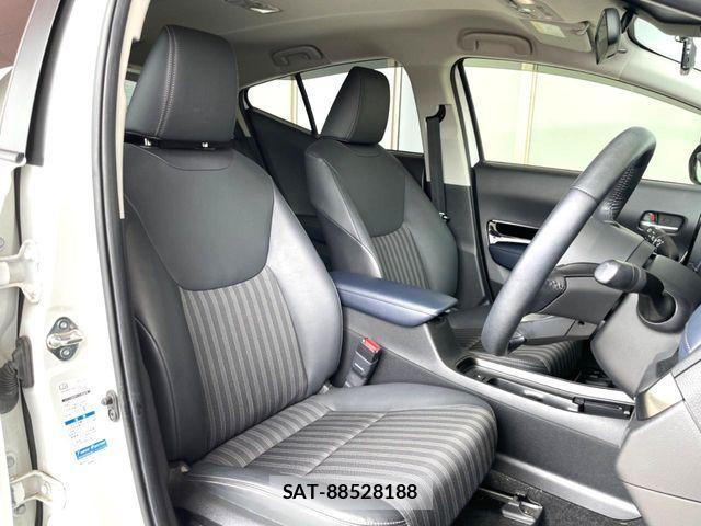 Toyota AQUA 2021-09 8334768-10
