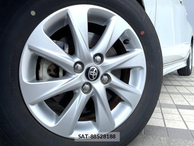 Toyota AQUA 2021-09 8334768-13