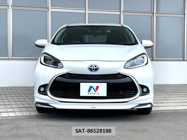 Toyota AQUA 2021-09 8334768-14