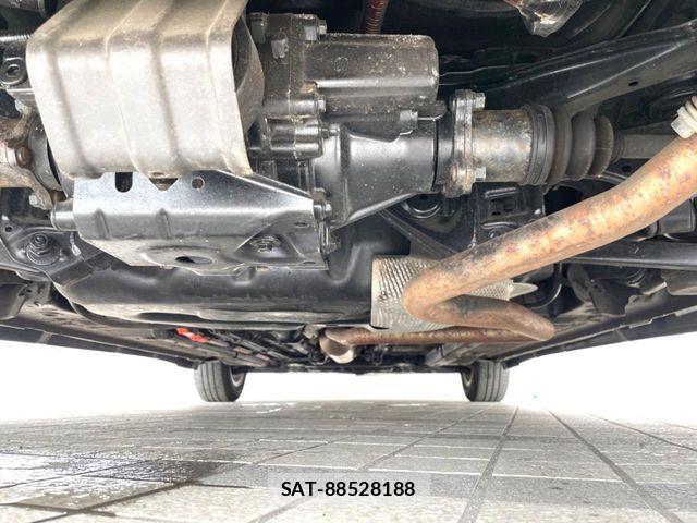Toyota AQUA 2021-09 8334768-19