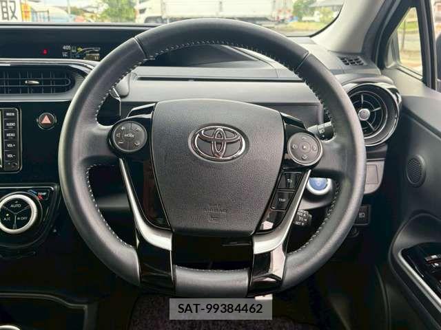 Toyota AQUA 2018-07 8334796-12