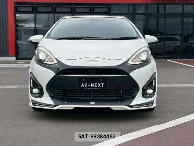 Toyota AQUA 2018-07 8334796-15