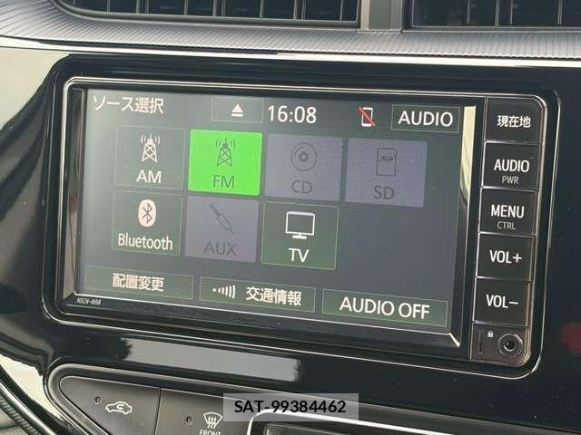 Toyota AQUA 2018-07 8334796-5