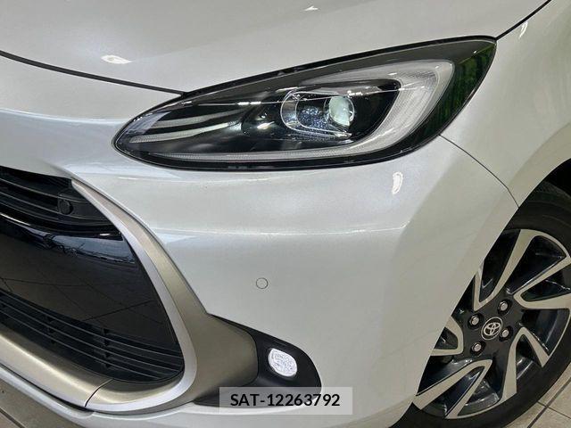 Toyota AQUA 2023-06 8334769-11