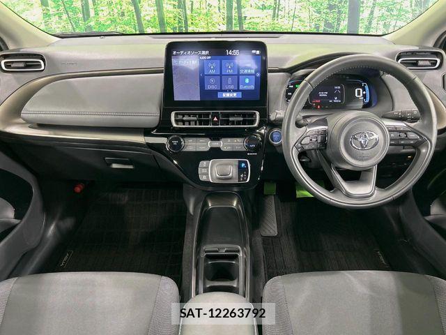 Toyota AQUA 2023-06 8334769-1