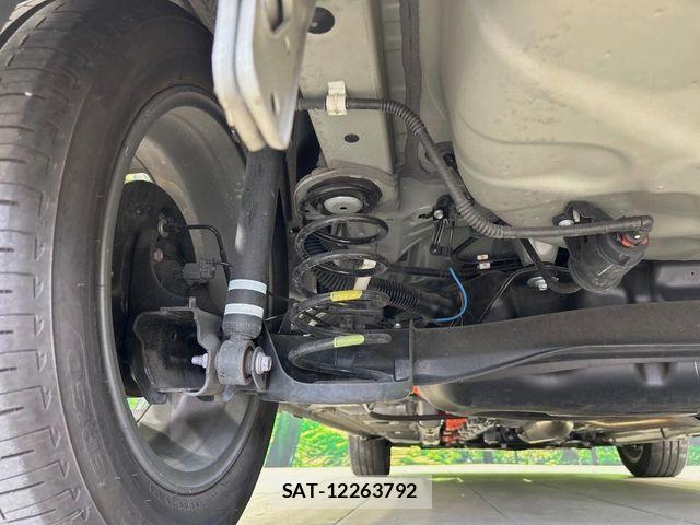 Toyota AQUA 2023-06 8334769-19