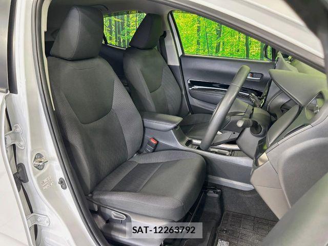 Toyota AQUA 2023-06 8334769-7