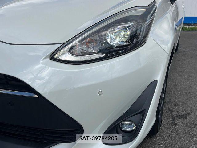 Toyota AQUA 2018-06 8334789-12
