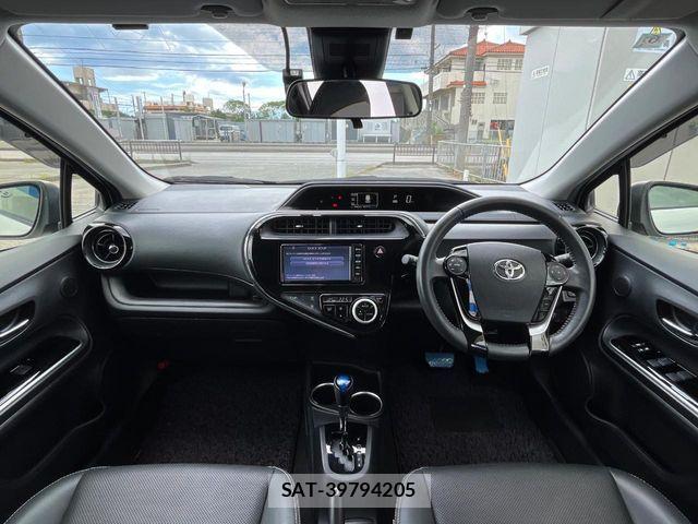 Toyota AQUA 2018-06 8334789-1
