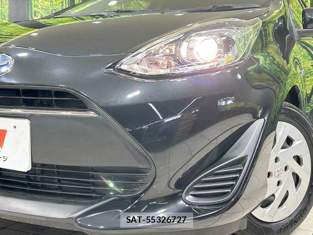 Toyota AQUA 2017-12 8334802-11