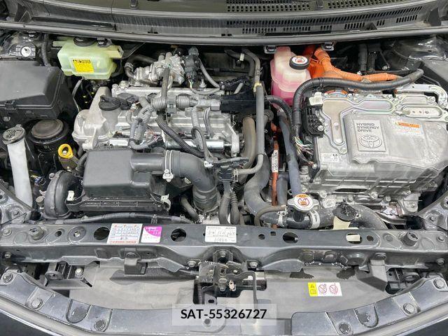 Toyota AQUA 2017-12 8334802-17