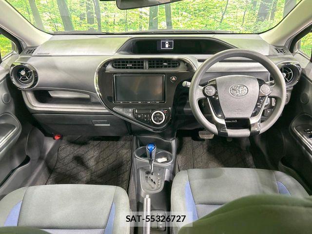 Toyota AQUA 2017-12 8334802-1