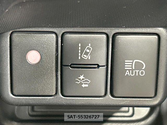 Toyota AQUA 2017-12 8334802-4