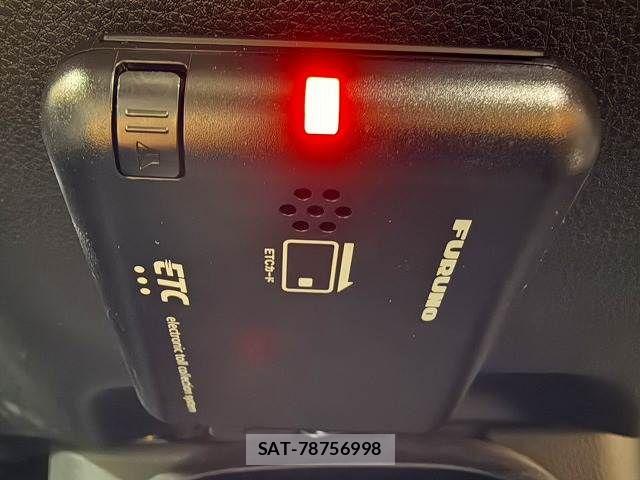 Toyota AQUA 2024-06 8334784-15