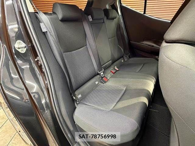 Toyota AQUA 2024-06 8334784-8