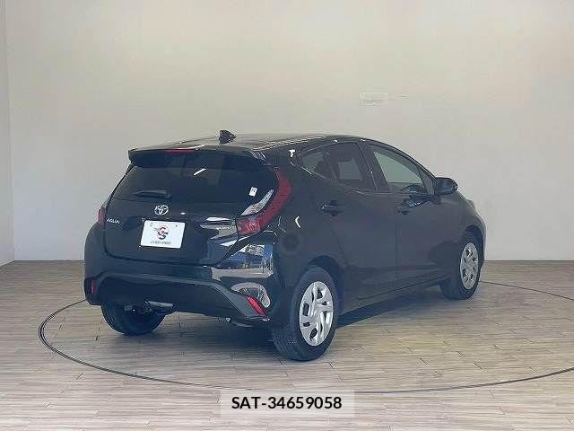 Toyota AQUA 2024-06 8334788-15