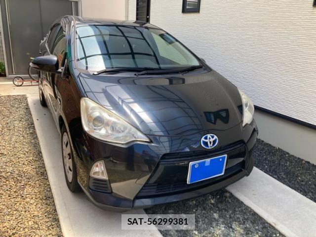 Toyota AQUA 2013-10 8334849-0