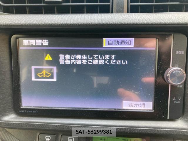 Toyota AQUA 2013-10 8334849-15