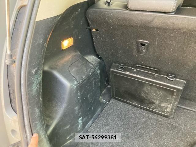 Toyota AQUA 2013-10 8334849-17