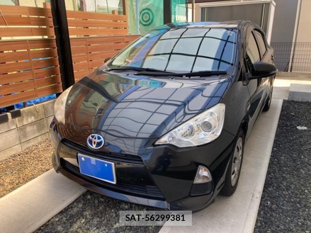 Toyota AQUA 2013-10 8334849-1