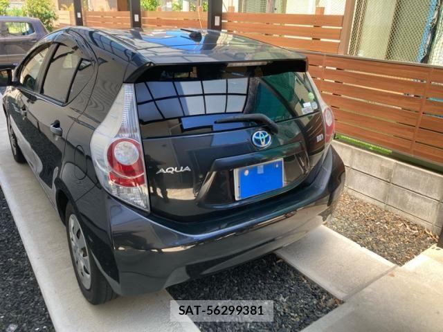 Toyota AQUA 2013-10 8334849-2
