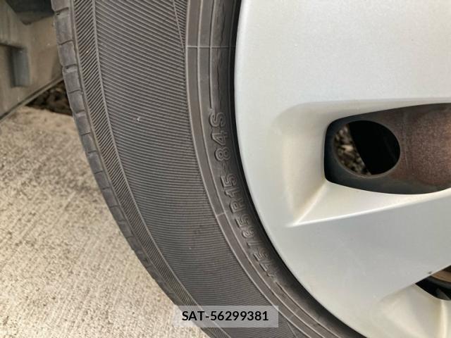Toyota AQUA 2013-10 8334849-5
